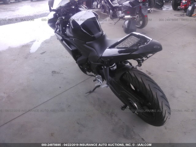 MH3RH06Y1FK007230 - 2015 YAMAHA YZFR3 BLACK photo 3