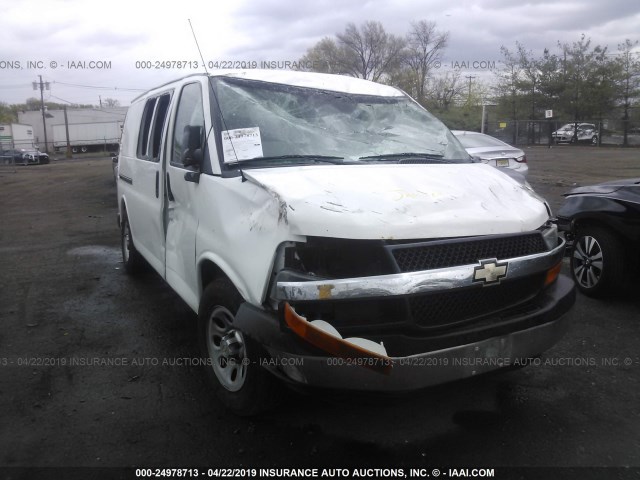 1GCUHAD48A1176514 - 2010 CHEVROLET EXPRESS G1500  WHITE photo 6