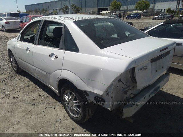 1FAFP34N47W289829 - 2007 FORD FOCUS ZX4/S/SE/SES WHITE photo 3