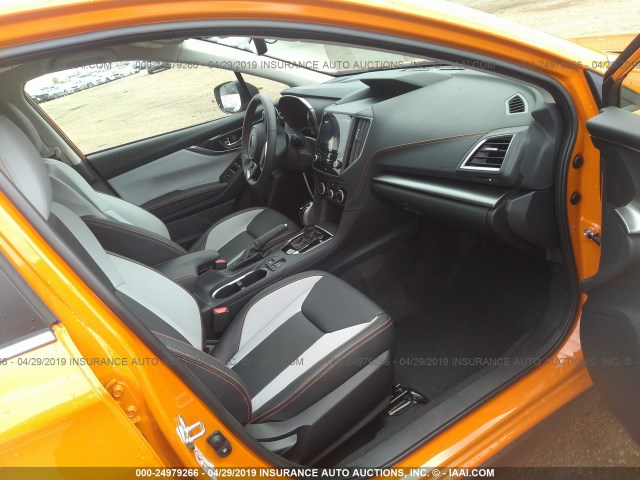 JF2GTAMC1K8289668 - 2019 SUBARU CROSSTREK LIMITED ORANGE photo 5