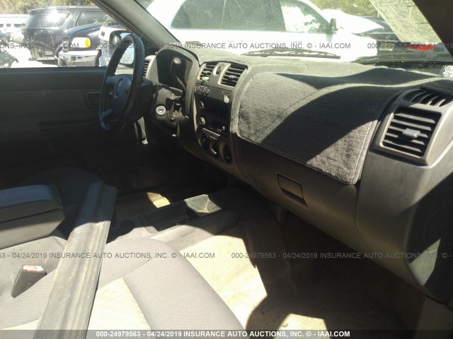1GTDT136548115974 - 2004 GMC CANYON BLUE photo 5