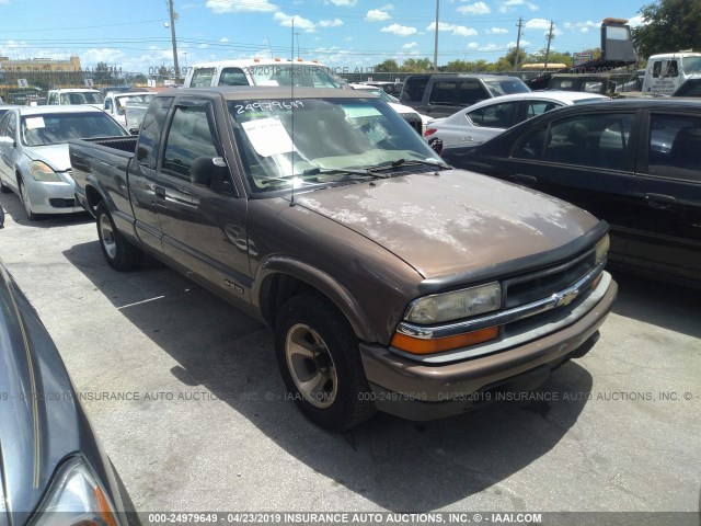 1GCCS1950Y8289051 - 2000 CHEVROLET S TRUCK S10 GRAY photo 1