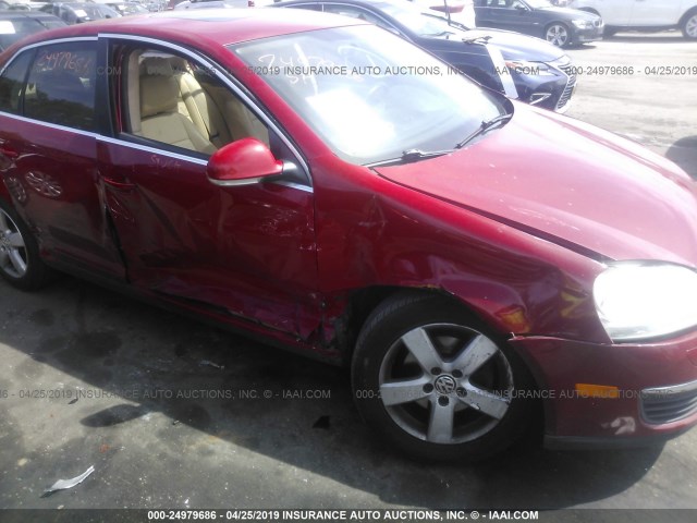 3VWRZ71K89M147261 - 2009 VOLKSWAGEN JETTA SE/SEL RED photo 6