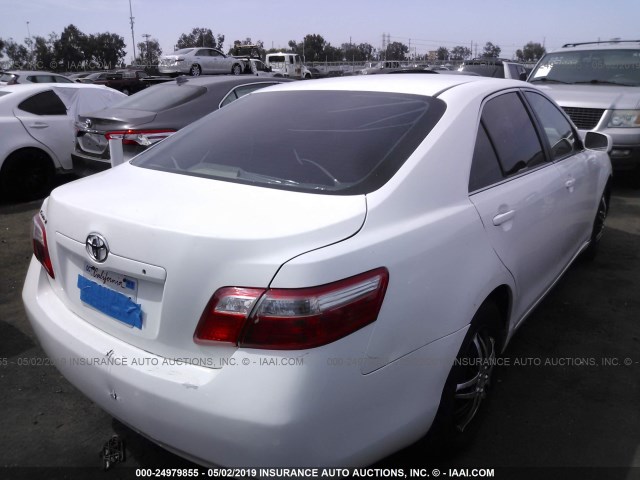 4T4BE46K49R080081 - 2009 TOYOTA CAMRY SE/LE/XLE WHITE photo 4