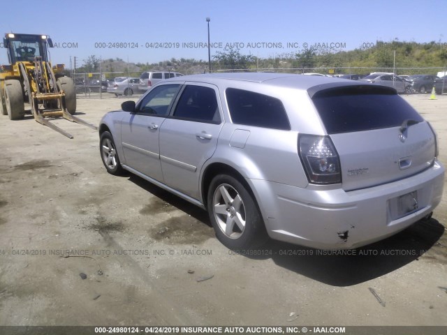 2D4FV47T56H512699 - 2006 DODGE MAGNUM SE SILVER photo 3