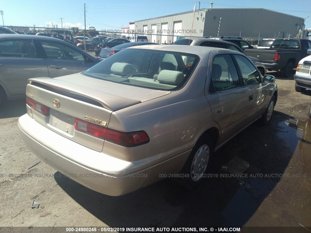 JT2BG22K9X0294161 - 1999 TOYOTA CAMRY LE/XLE GOLD photo 4