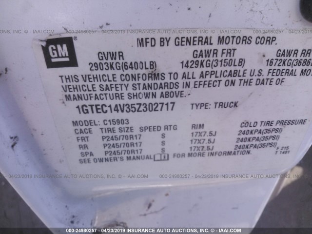 1GTEC14V35Z302717 - 2005 GMC NEW SIERRA C1500 WHITE photo 9