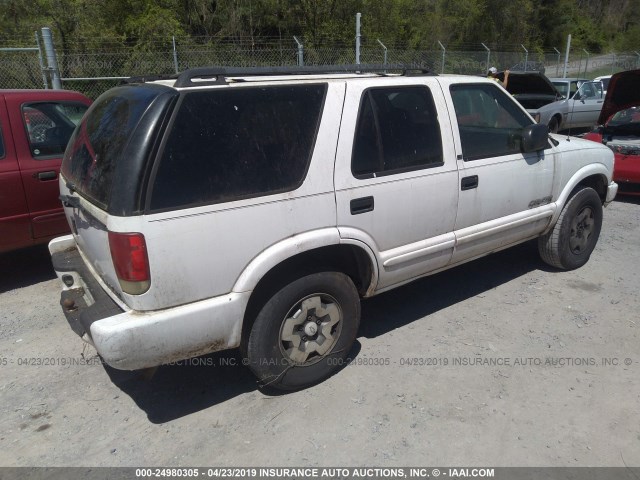 1GNDT13X33K159490 - 2003 CHEVROLET BLAZER WHITE photo 4