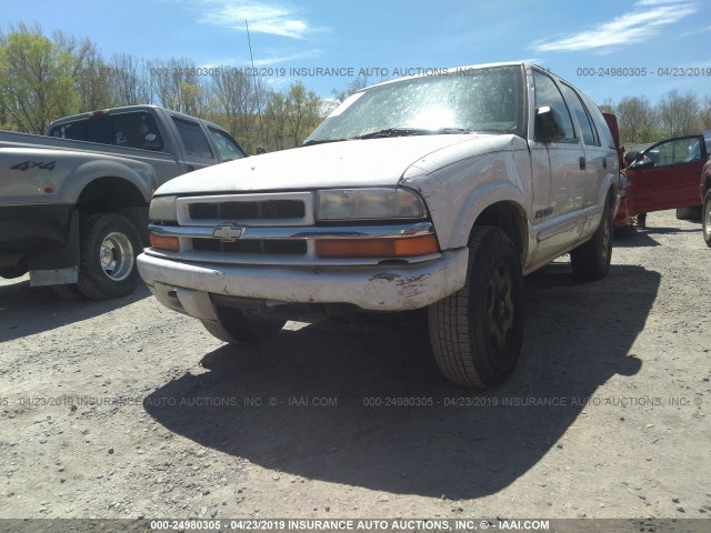 1GNDT13X33K159490 - 2003 CHEVROLET BLAZER WHITE photo 6