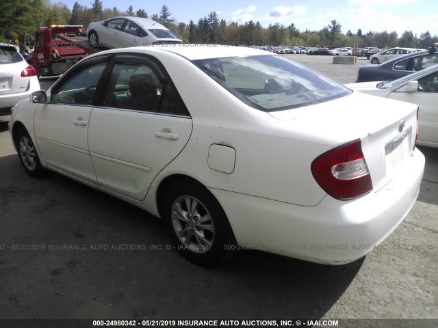 4T1BF32K94U079430 - 2004 TOYOTA CAMRY LE/XLE/SE WHITE photo 3