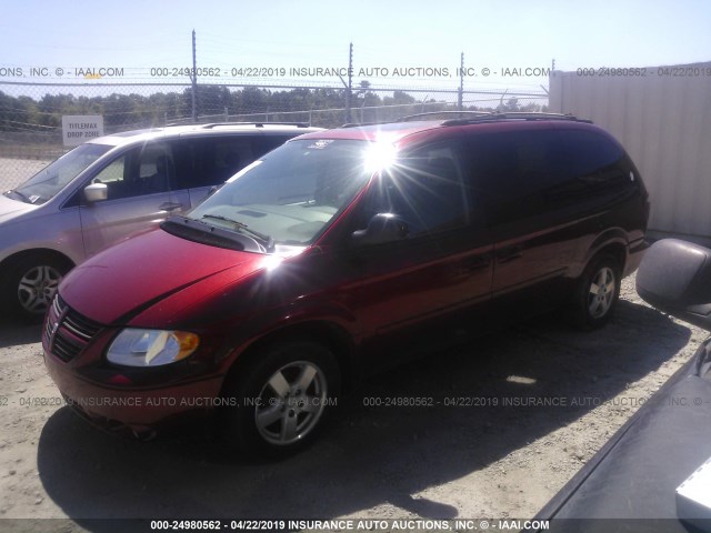 2D4GP44LX5R221045 - 2005 DODGE GRAND CARAVAN SXT MAROON photo 2