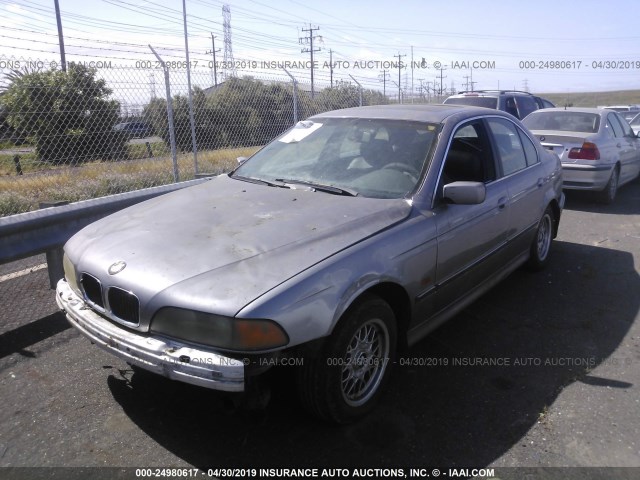 WBADD6325WBW34999 - 1998 BMW 528 I AUTOMATIC SILVER photo 2