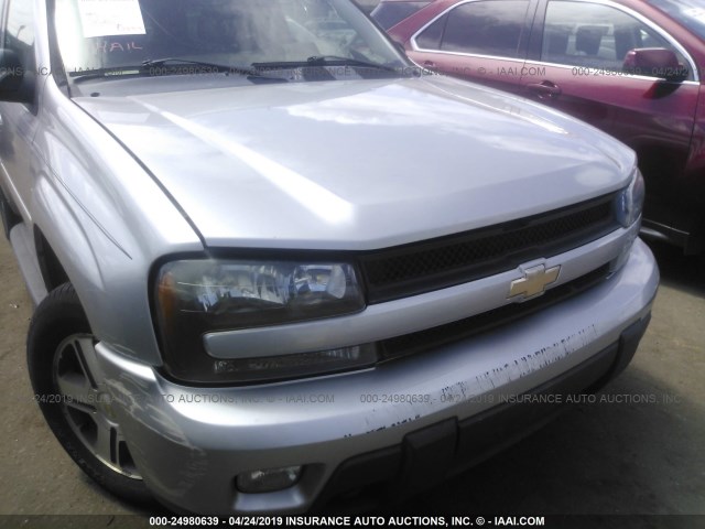 1GNDT13S852231436 - 2005 CHEVROLET TRAILBLAZER LS/LT SILVER photo 6