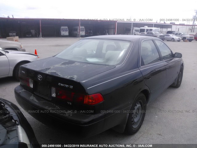 4T1BF22K5YU945415 - 2000 TOYOTA CAMRY LE/XLE BLACK photo 4
