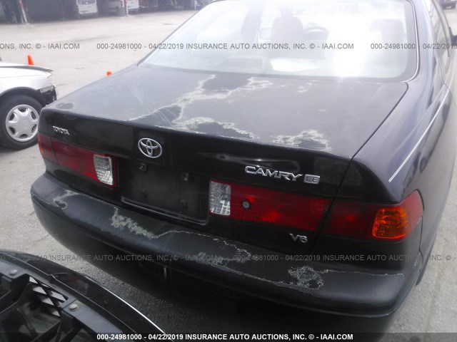 4T1BF22K5YU945415 - 2000 TOYOTA CAMRY LE/XLE BLACK photo 6