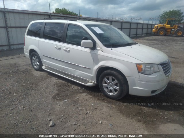 2A4RR5D14AR213709 - 2010 CHRYSLER TOWN & COUNTRY TOURING WHITE photo 1