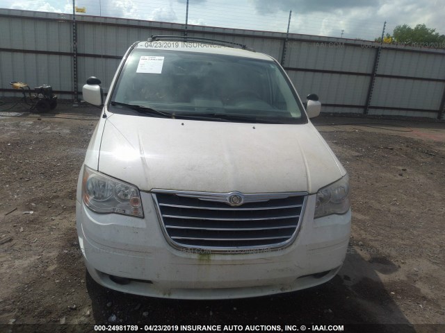 2A4RR5D14AR213709 - 2010 CHRYSLER TOWN & COUNTRY TOURING WHITE photo 6
