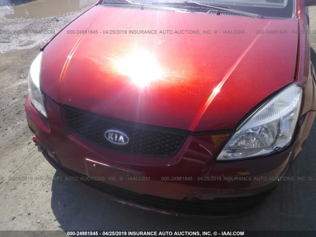 KNADE123486329161 - 2008 KIA RIO LX/SX RED photo 6