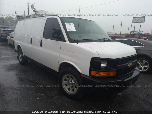 1GCSGAFX4D1181828 - 2013 CHEVROLET EXPRESS G1500  WHITE photo 1