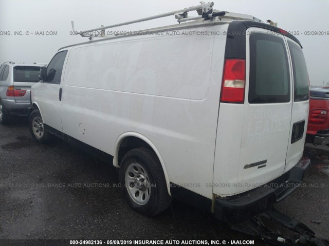 1GCSGAFX4D1181828 - 2013 CHEVROLET EXPRESS G1500  WHITE photo 3