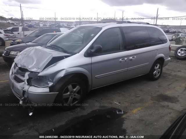 2D4GP44L47R101549 - 2007 DODGE GRAND CARAVAN SXT SILVER photo 2