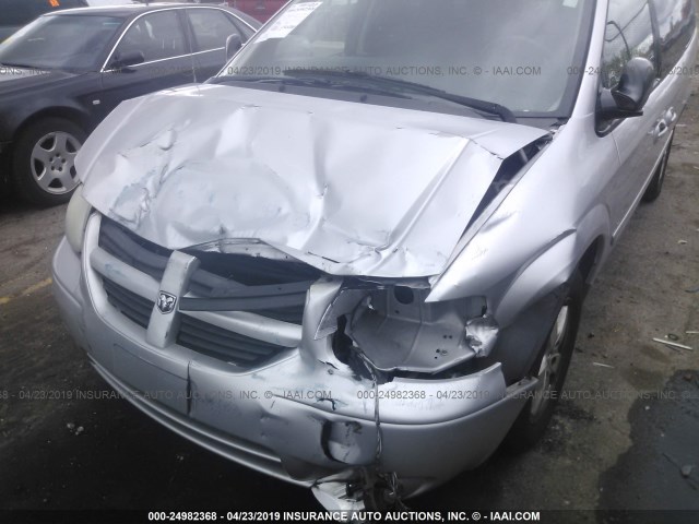 2D4GP44L47R101549 - 2007 DODGE GRAND CARAVAN SXT SILVER photo 6