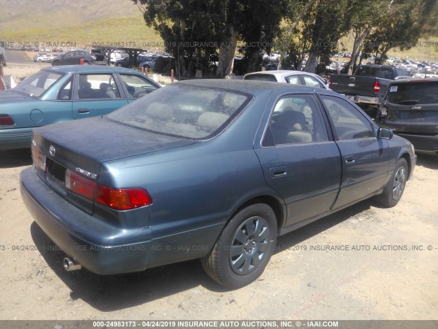 JT2BG22K010576888 - 2001 TOYOTA CAMRY CE/LE/XLE GREEN photo 4