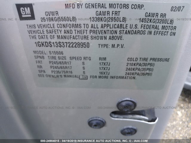 1GKDS13S372228950 - 2007 GMC ENVOY SILVER photo 9