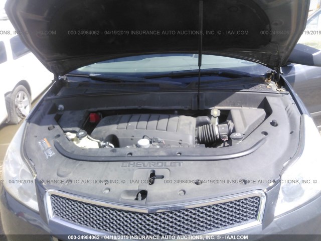 1GNKRFED8BJ309460 - 2011 CHEVROLET TRAVERSE LS GRAY photo 10