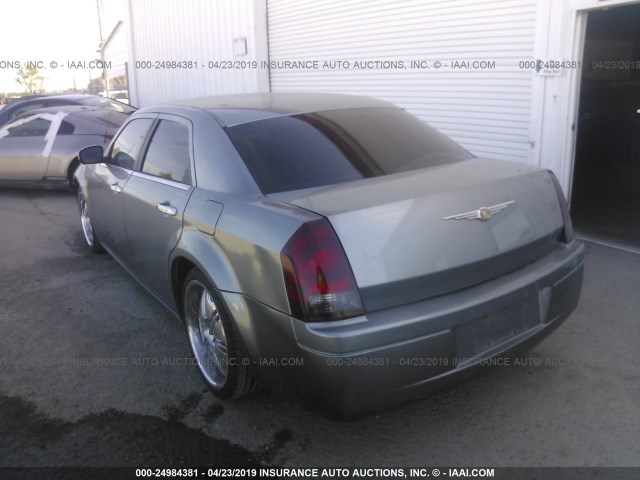 2C3LA43RX6H298500 - 2006 CHRYSLER 300 GRAY photo 3