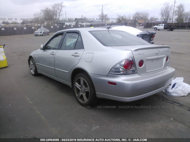 JTHBD192620046327 - 2002 LEXUS IS 300 SILVER photo 3