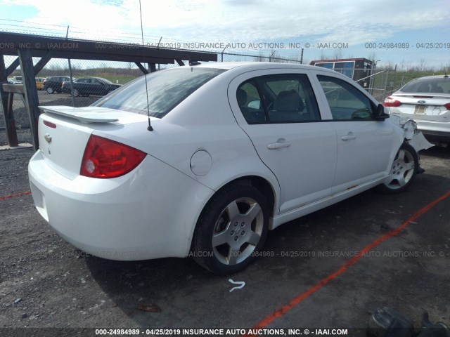 1G1AM58B187127590 - 2008 CHEVROLET COBALT SPORT WHITE photo 4