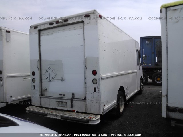 4UZA4FF48WC932908 - 1998 FREIGHTLINER CHASSIS M LINE WALK-IN VAN Unknown photo 4