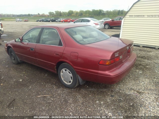 4T1BG22K4VU003932 - 1997 TOYOTA CAMRY CE/LE/XLE RED photo 3