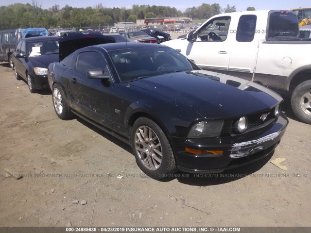 1ZVFT82H265125769 - 2006 FORD MUSTANG GT BLACK photo 1