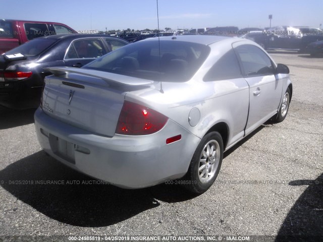 1G2AL18F687217358 - 2008 PONTIAC G5 SILVER photo 4
