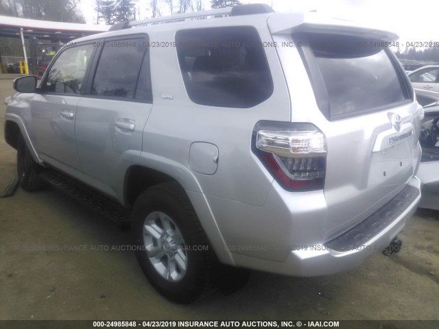 JTEBU5JR7K5671559 - 2019 TOYOTA 4RUNNER SR5/LIMITED/LIMITED NIGHT SILVER photo 3