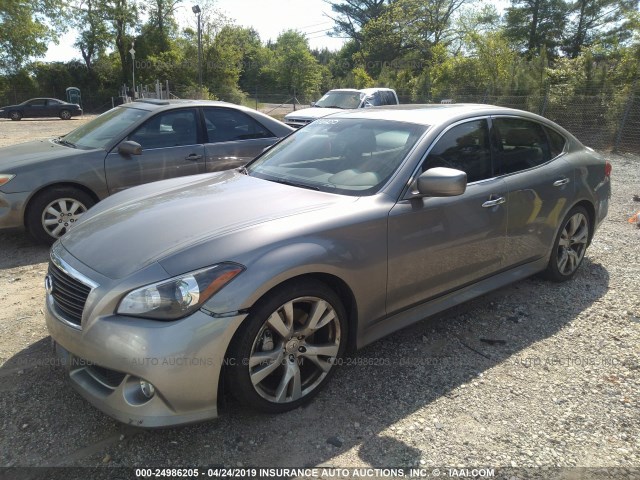 JN1AY1AP2BM520178 - 2011 INFINITI M56 GRAY photo 2