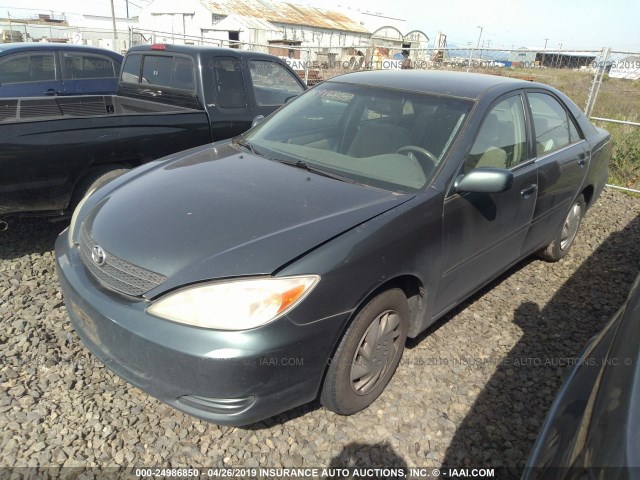 JTDBE32K930159811 - 2003 TOYOTA CAMRY LE/XLE GREEN photo 2