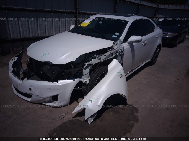 JTHBF5C29B5141137 - 2011 LEXUS IS 250 WHITE photo 2