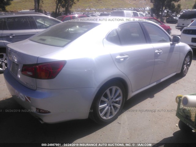 JTHBK262562006363 - 2006 LEXUS IS 250 SILVER photo 4