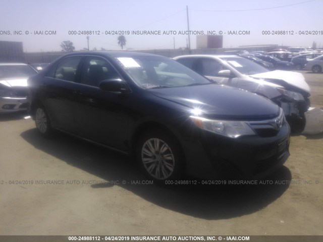 4T4BF1FK0CR265036 - 2012 TOYOTA CAMRY SE/LE/XLE GRAY photo 1