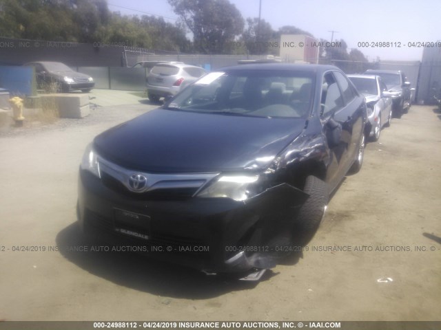 4T4BF1FK0CR265036 - 2012 TOYOTA CAMRY SE/LE/XLE GRAY photo 2