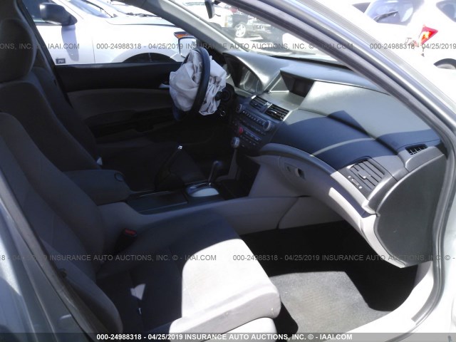 1HGCP2F49CA132382 - 2012 HONDA ACCORD LXP SILVER photo 5