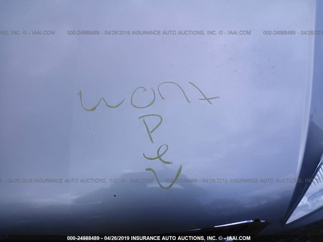 KL1TD6DE6AB100174 - 2010 CHEVROLET AVEO LS/LT SILVER photo 10