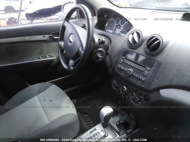 KL1TD6DE6AB100174 - 2010 CHEVROLET AVEO LS/LT SILVER photo 5