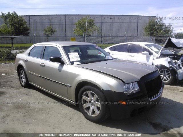 2C3KA43R06H224191 - 2006 CHRYSLER 300 TAN photo 1