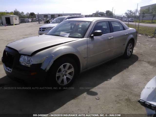 2C3KA43R06H224191 - 2006 CHRYSLER 300 TAN photo 2