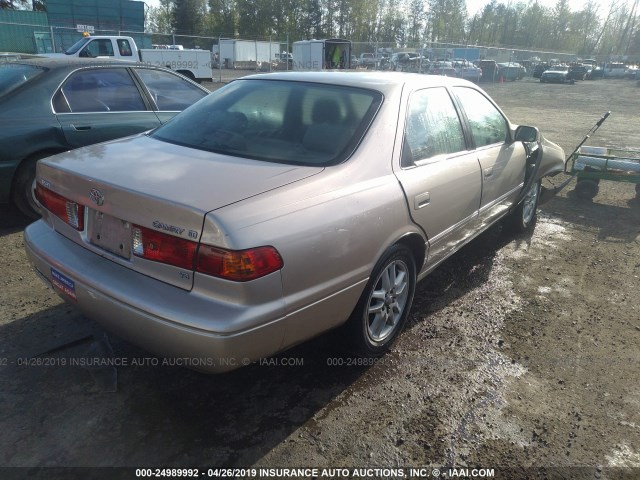 4T1BF28K11U961303 - 2001 TOYOTA CAMRY LE/XLE GOLD photo 4