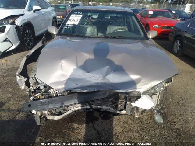 4T1BF28K11U961303 - 2001 TOYOTA CAMRY LE/XLE GOLD photo 6